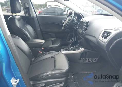 2019 Jeep Compass Latitude 4X4 from USA, damaged, VIN 3C4NJDBB5KT593451